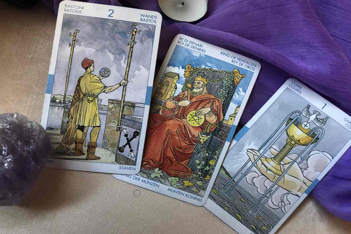 An Overview of Love Tarot Cards
