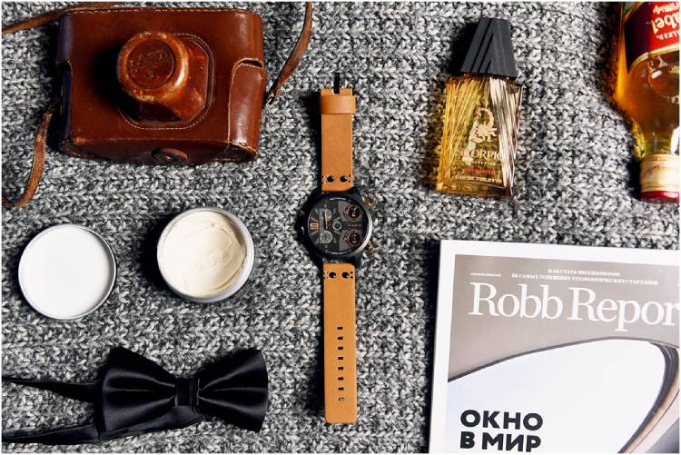 8 Must-Haves for Your Watch Care Kit