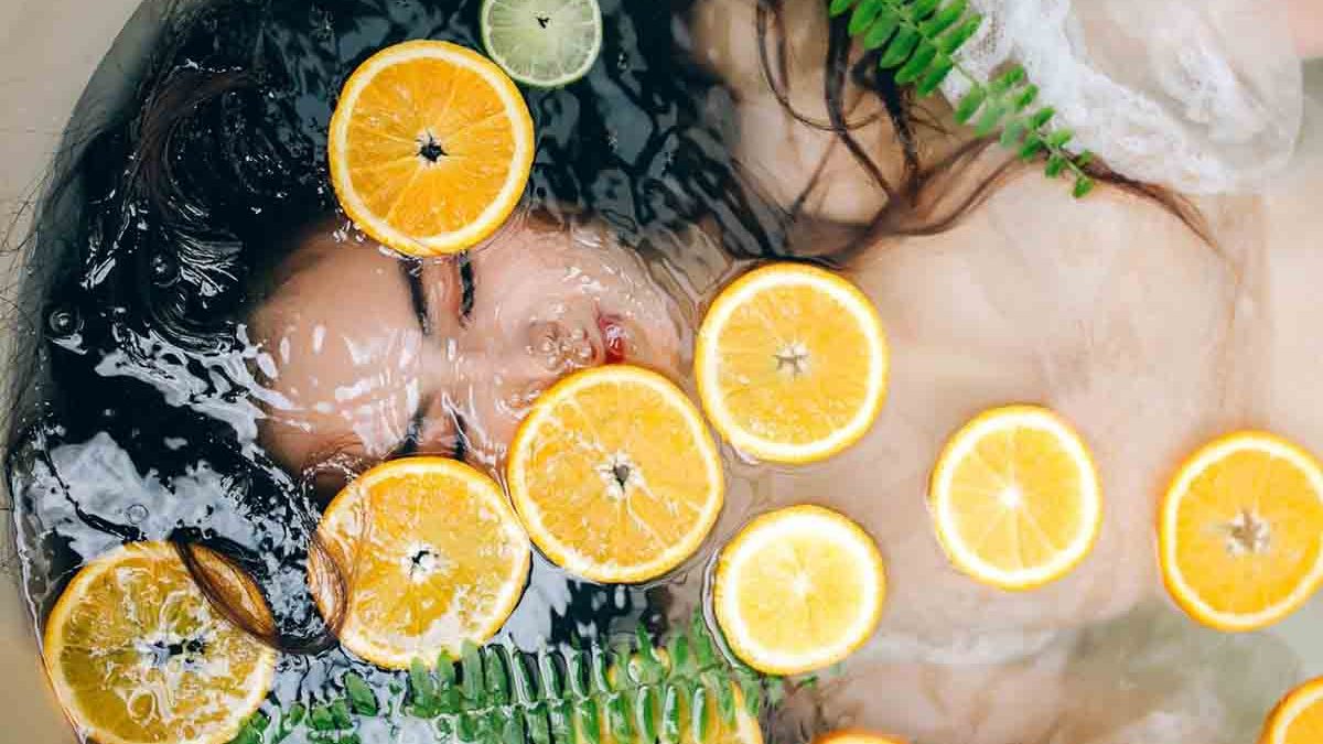 Six Natural Ways to Maintain Healthy Skin This Summer