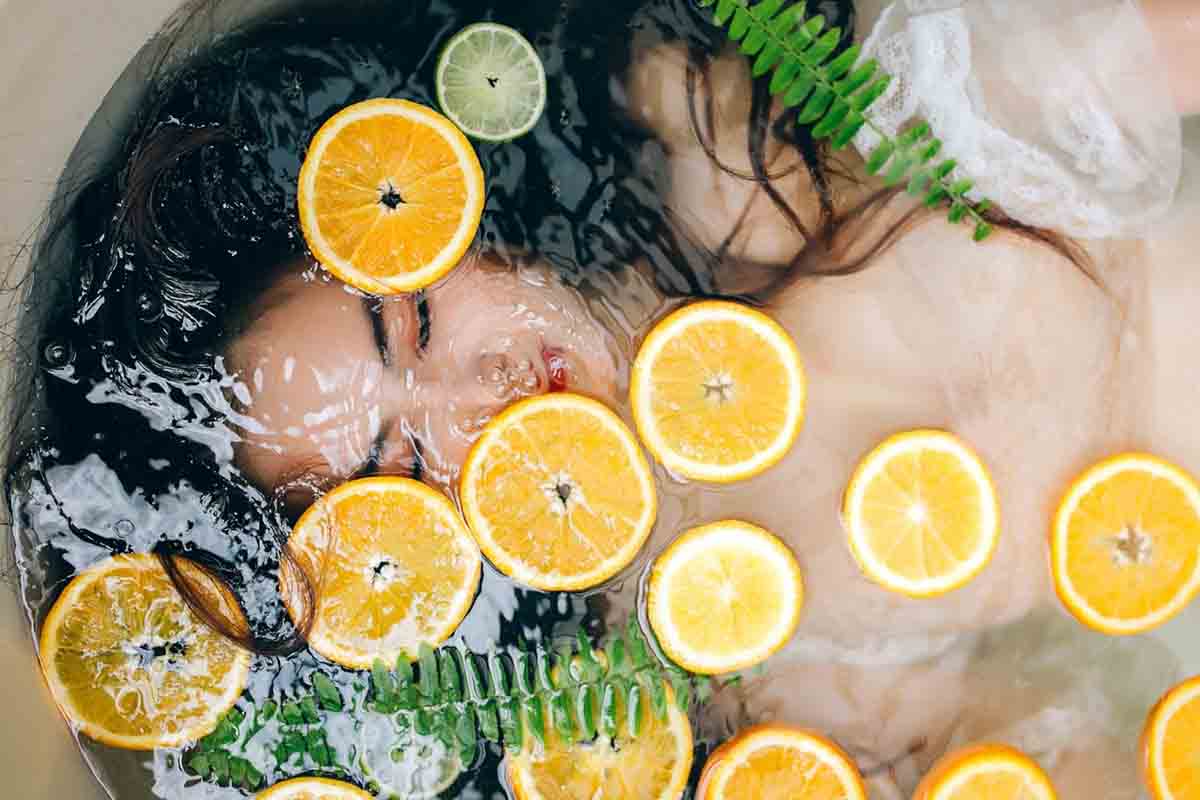 Six Natural Ways to Maintain Healthy Skin This Summer