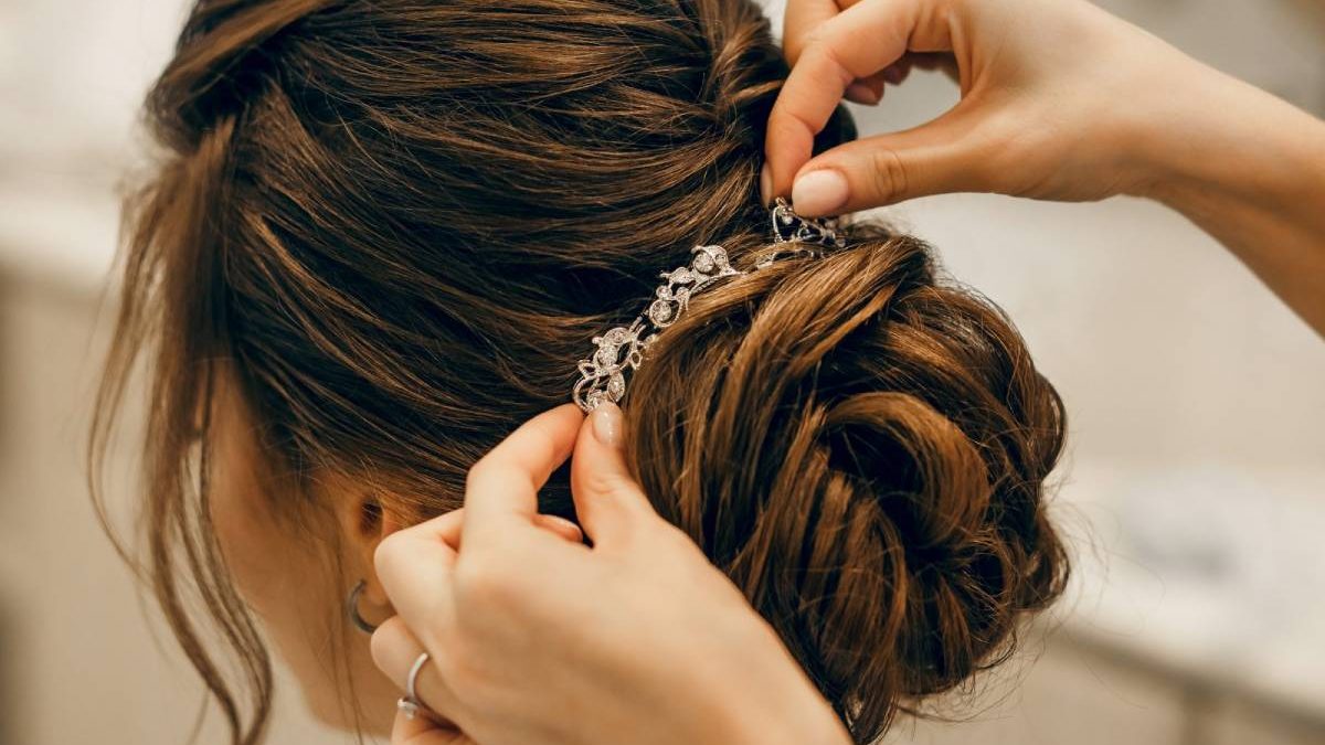10 Bridal Hairstyles for Fall Weddings