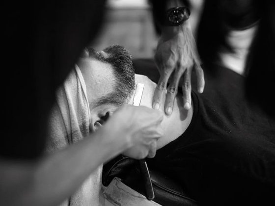 5 Reasons to Buy a Straight Razor