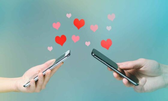 Thoughtful Gifts for Long-Distance Relationships: Bridging the Miles with Meaning